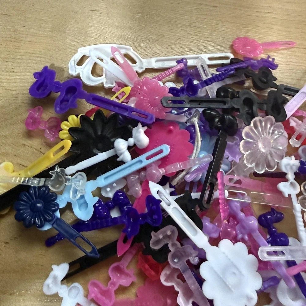 Plastic Hair Clips Barrettes Vintage 80's 90's Flowers Bows Lot of ~100